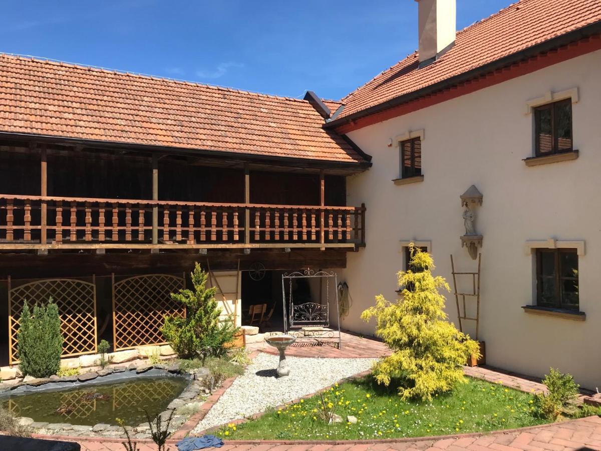 Zamecek Zdiky - Moderni Velky Apartman Bujanov 外观 照片